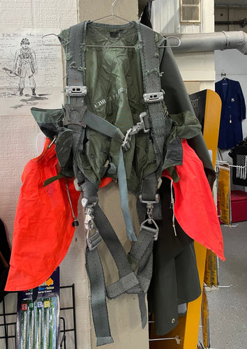 FRONT OF USAF LIFE VEST