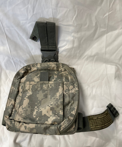 FRONT SIDE OF COMBAT CASUALTY POUCH