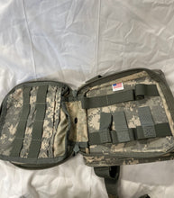 Load image into Gallery viewer, INTERIOR OF DROP LEG CASUALTY BAG
