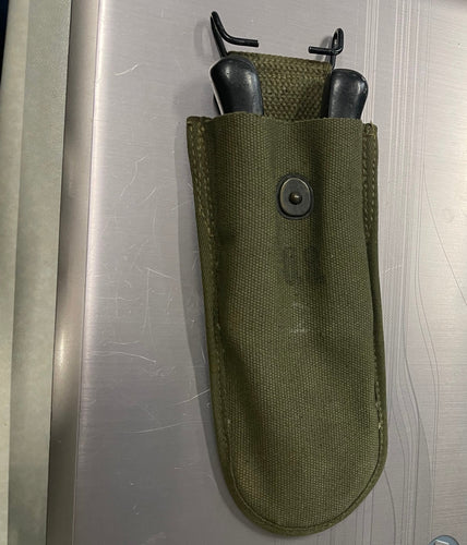 1945 PLIERS WITH CASE FRONT VIEW