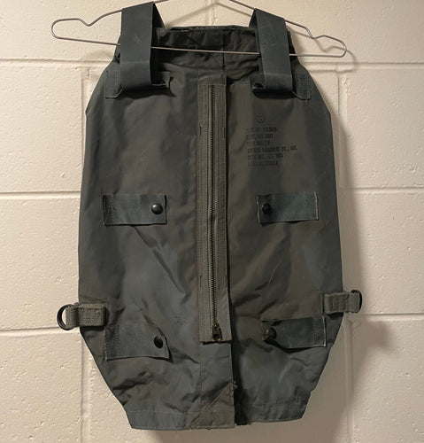 FRONT VIEW 1960 LIFE RAFT CASE
