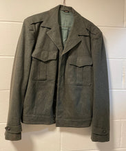 Load image into Gallery viewer, FRONT VIEW OF VINTAGE MARINE CORPS IKE JACKET
