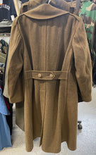 Load image into Gallery viewer, rear view ww2 army wool coat

