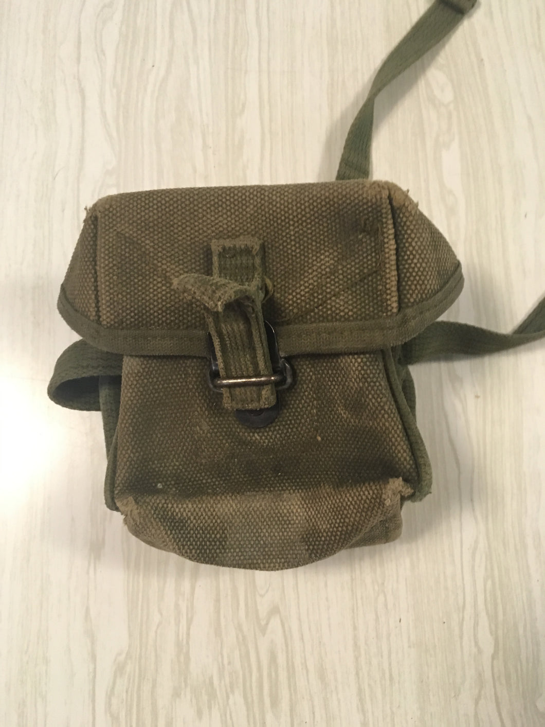 Well Worn - But Functional Early Alice Clip Ammo Pouch~Approx 4 Inches High
