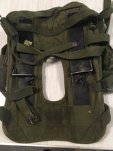 Load image into Gallery viewer, 1973 Dated ST-138 Radio Carrying Backpack/ Used/Complete Condition
