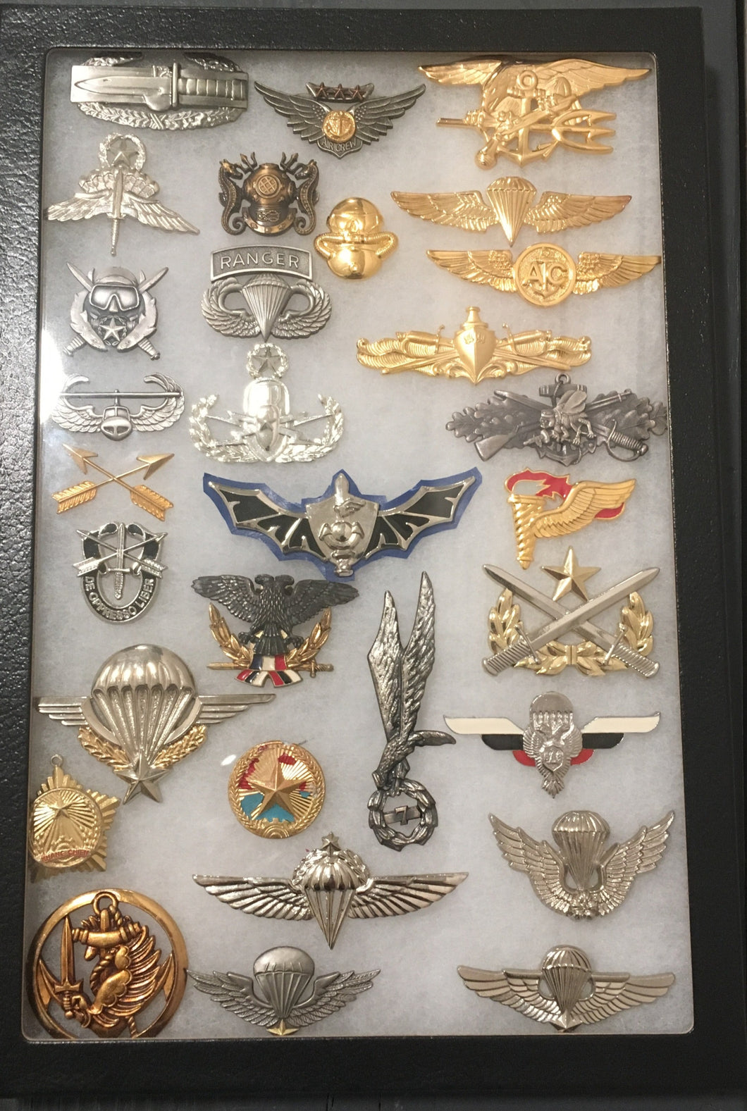 Unique Military Display Box~30 Military Badges
