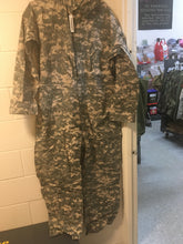 Load image into Gallery viewer, Army COVERALLS , MECHANICS SIZE: LARGE NSN:8415-01-534-7377/ACU Pattern
