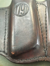 Load image into Gallery viewer, USED BROWN 1791 GUNLEATHER DOUBLE MAGAZING HOLSTER
