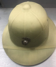 Load image into Gallery viewer, front view pith helmet
