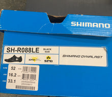 Load image into Gallery viewer, end view of shimano cycling shoe box
